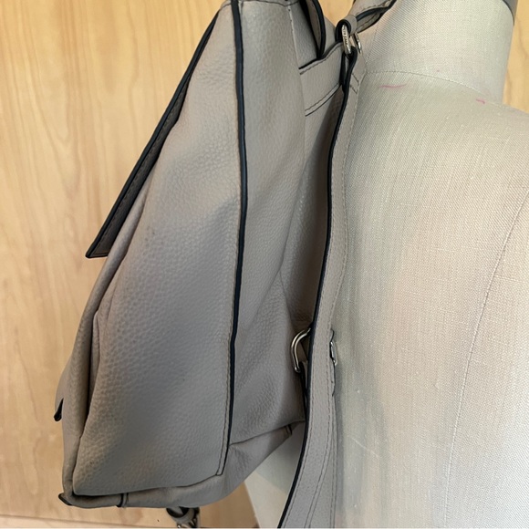 Reaction Kenneth Cole backpack - Picture 6 of 9